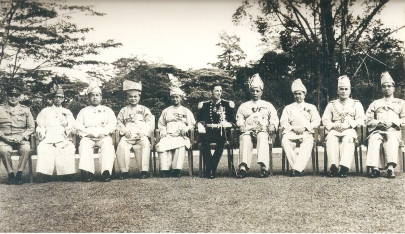 Almarhum Sultan Yusuf Izzudin Shah Perak, seated second from left